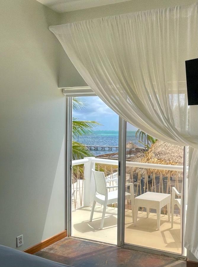 Mata Rocks Resort サン・ペドロ エクステリア 写真