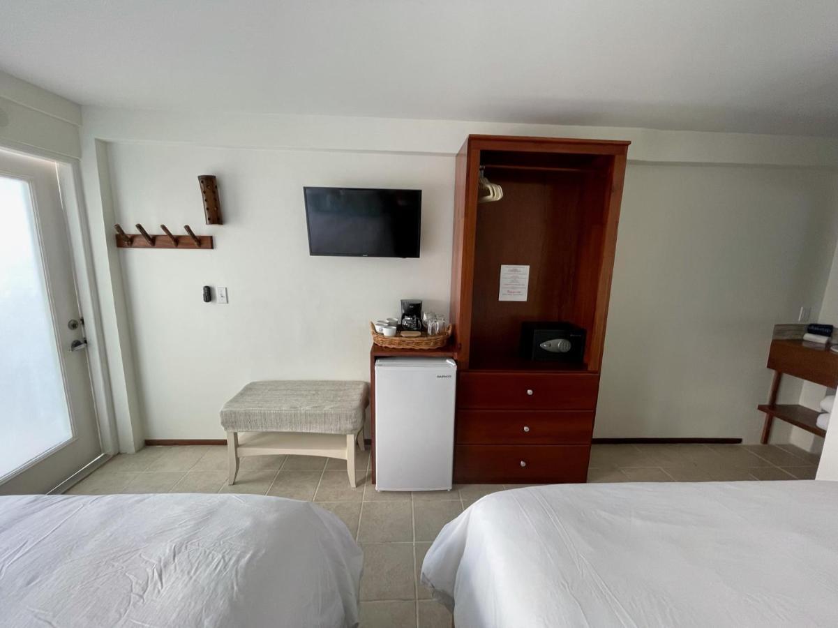 Mata Rocks Resort サン・ペドロ エクステリア 写真